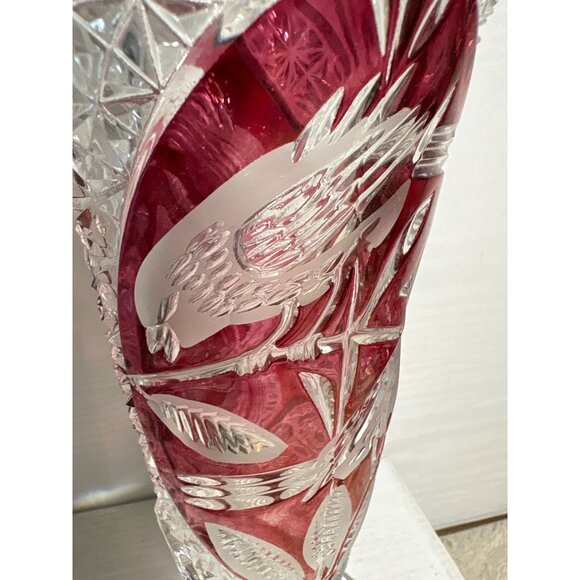 Hofbauer Byrdes Crystal Vase With Bird Motif & Ruby Red Overlay 10.5" Tall Vtg - Picture 7 of 13